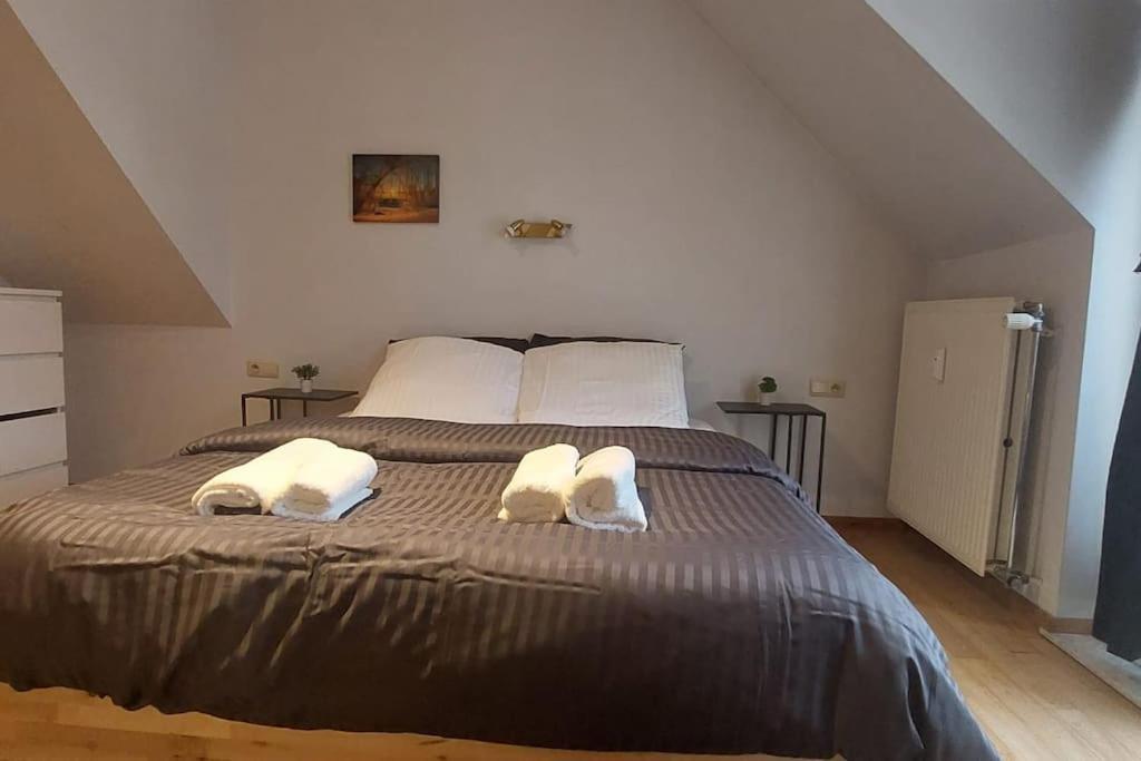 Charming 1-bedroom Apartamento
