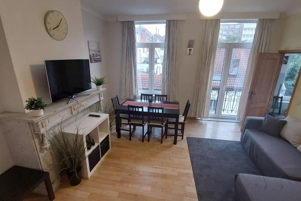 Apartamento Charming 1-bedroom *